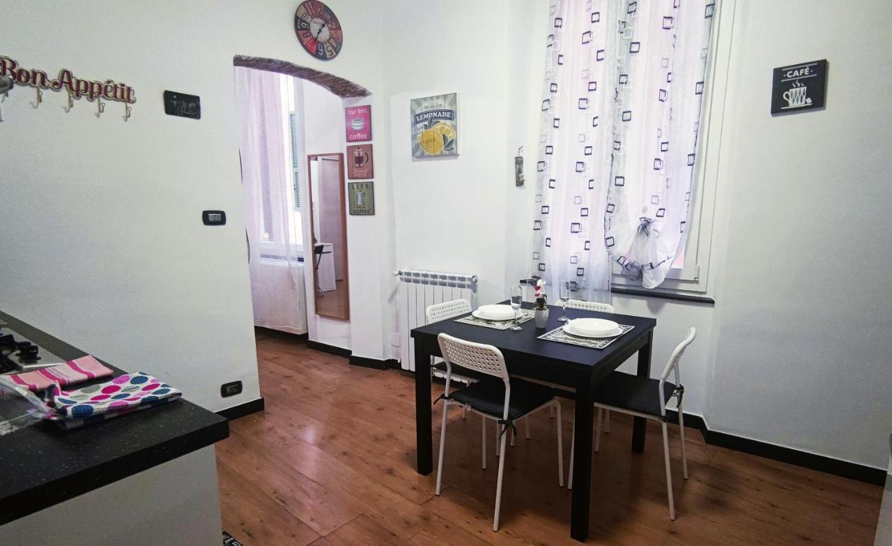 Porta Soprana House - Centro Storico Appartement Genua Buitenkant foto