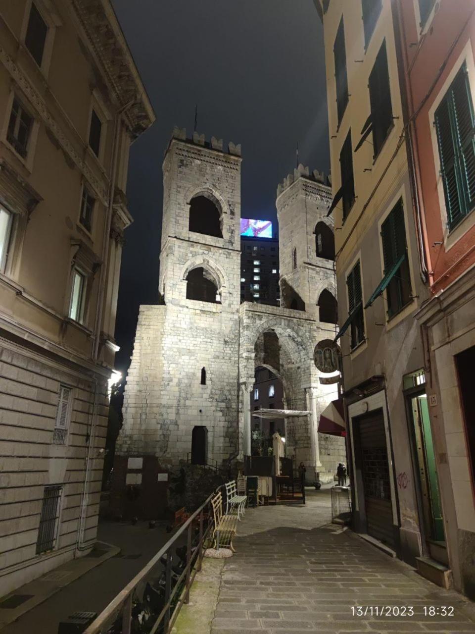 Porta Soprana House - Centro Storico Appartement Genua Buitenkant foto